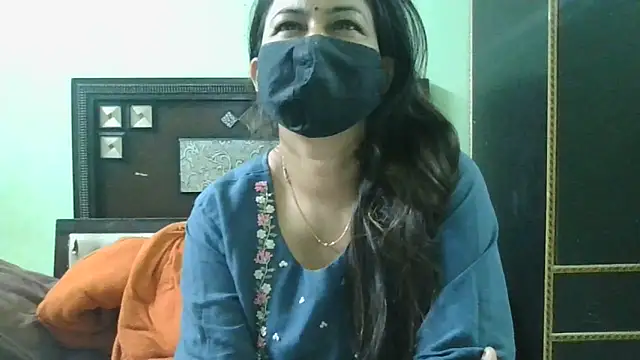 Snapshot of couplesuni chatting on March 2025 11:33:01 AM couplesuni online show from March 2025 11:33:01 AM