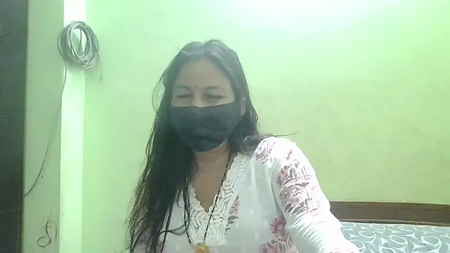 Snapshot of couplesuni chatting on March 2025 11:05:02 AM couplesuni online show from March 2025 11:05:02 AM