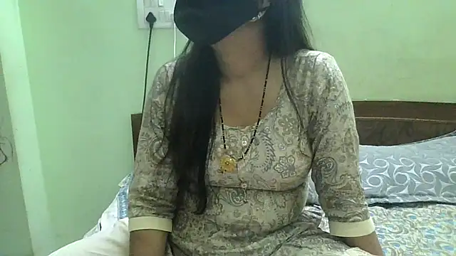 Snapshot of couplesuni chatting on March 2025 03:41:02 AM couplesuni online show from March 2025 03:41:02 AM