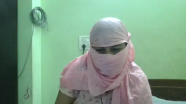 Snapshot of couplesuni chatting on March 2025 11:17:02 AM couplesuni online show from March 2025 11:17:02 AM