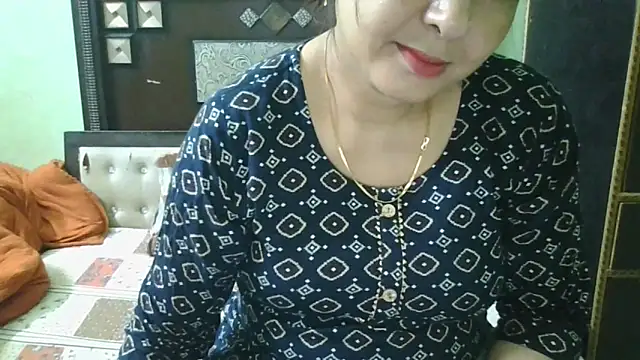 Snapshot of couplesuni chatting on September 2025 10:42:01 AM couplesuni online show from September 2025 10:42:01 AM