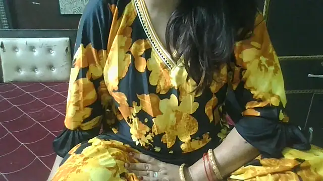 Snapshot of couplesuni chatting on October 2025 02:47:02 AM couplesuni online show from October 2025 02:47:02 AM