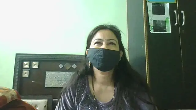 couplesuni online show from February 2026 03:47:02 AM