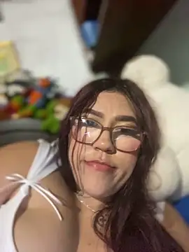 Snapshot of dafne19_ chatting on March 2025 06:05:02 AM dafne19 online show from March 2025 06:05:02 AM