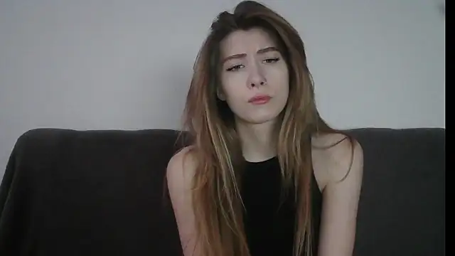 Snapshot of ErikaShyy chatting on January 2025 01:28:01 PM ErikaShyy online show from January 2025 01:28:01 PM