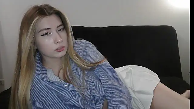 ErikaShyy online show from March 2026 10:54:01 AM