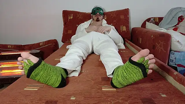 Snapshot of BarefootOmg chatting on February 2026 06:50:01 AM BarefootOmg online show from February 2026 06:50:01 AM