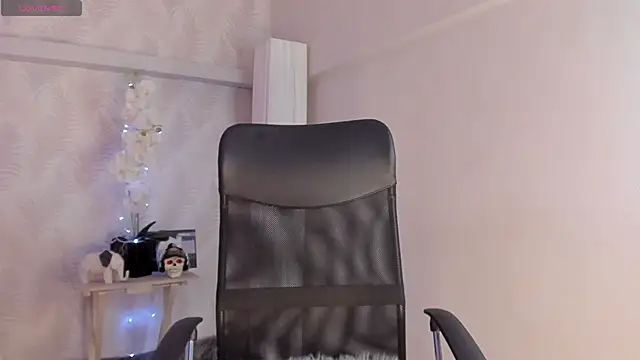 Snapshot of CyntiaAdams chatting on January 2025 08:37:02 PM CyntiaAdams online show from January 2025 08:37:02 PM