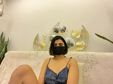 Snapshot of MaYaa__11 chatting on February 2025 12:17:02 PM MaYaa 11 online show from February 2025 12:17:02 PM