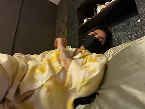 Snapshot of MaYaa__11 chatting on February 2025 11:55:01 AM MaYaa 11 online show from February 2025 11:55:01 AM