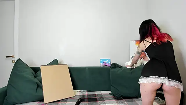 Lola Peach online show from July 2026 05:23:02 AM