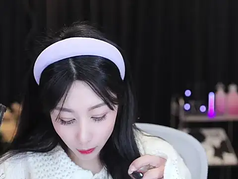 Nuyoah-77 online show from January 2026 12:43:02 PM