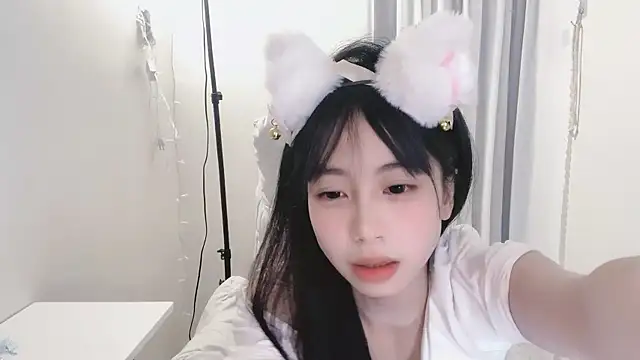 -Hottie online show from February 2025 07:27:02 PM