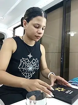 Snapshot of LadyAvalon chatting on September 2025 05:51:01 PM LadyAvalon online show from September 2025 05:51:01 PM