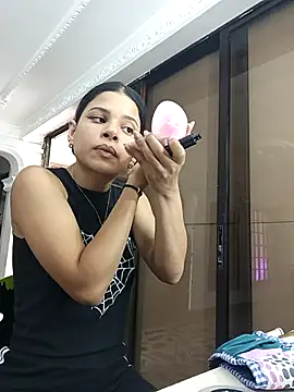 Snapshot of LadyAvalon chatting on October 2025 06:16:01 PM LadyAvalon online show from October 2025 06:16:01 PM