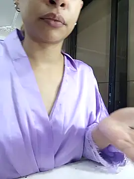 Snapshot of LadyAvalon chatting on November 2025 05:59:01 PM LadyAvalon online show from November 2025 05:59:01 PM