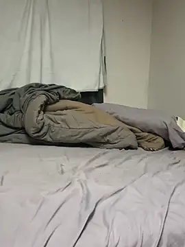 Snapshot of treatbobnicer chatting on November 2025 12:15:02 PM treatbobnicer online show from November 2025 12:15:02 PM