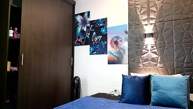 graceymilf666 online show from February 2026 12:01:01 PM