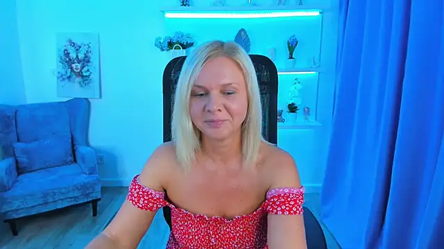 Snapshot of AgathaKlouin chatting on September 2025 07:35:01 PM AgathaKlouin online show from September 2025 07:35:01 PM