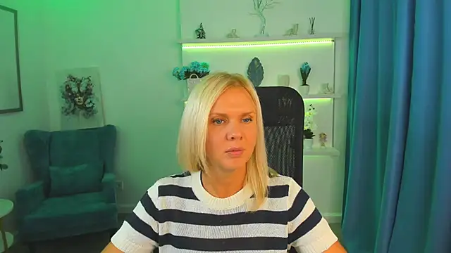 Snapshot of AgathaKlouin chatting on September 2025 07:13:01 PM AgathaKlouin online show from September 2025 07:13:01 PM