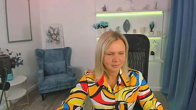 Snapshot of AgathaKlouin chatting on October 2025 07:23:02 PM AgathaKlouin online show from October 2025 07:23:02 PM