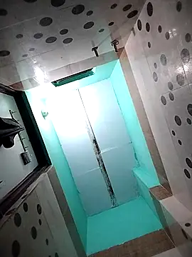 Hotty-Divya online show from November 2025 03:18:02 AM