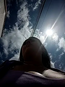 Lesly 10- online show from December 2025 05:31:02 PM