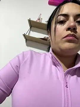 Lesly 10- online show from July 2026 11:23:02 PM