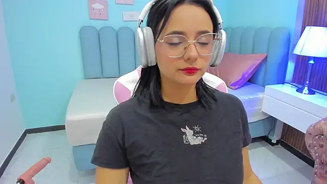 Snapshot of kae_styles chatting on February 2025 10:52:02 PM kae styles online show from February 2025 10:52:02 PM