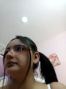 Snapshot of kae_styles chatting on November 2025 02:26:01 PM kae styles online show from November 2025 02:26:01 PM