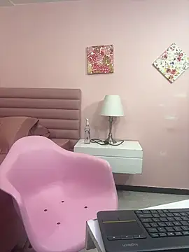 Snapshot of kae_styles chatting on December 2025 07:53:02 PM kae styles online show from December 2025 07:53:02 PM