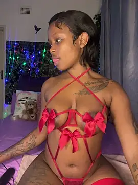 Snapshot of InkLady444 chatting on January 2025 11:21:01 PM InkLady444 online show from January 2025 11:21:01 PM