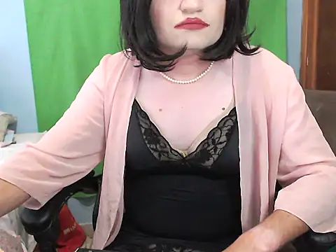 Snapshot of Lucy_Pixie chatting on September 2025 02:29:02 PM Lucy Pixie online show from September 2025 02:29:02 PM