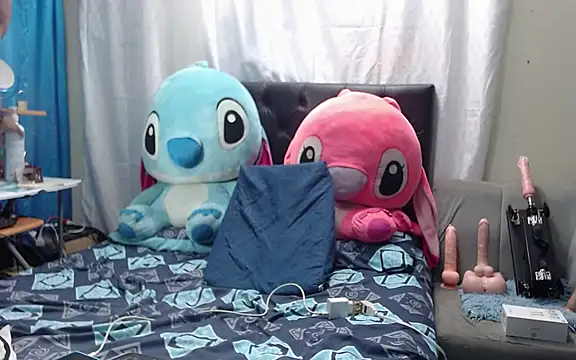 Snapshot of Ryan_Vergon chatting on February 2025 08:52:02 PM Ryan Vergon online show from February 2025 08:52:02 PM