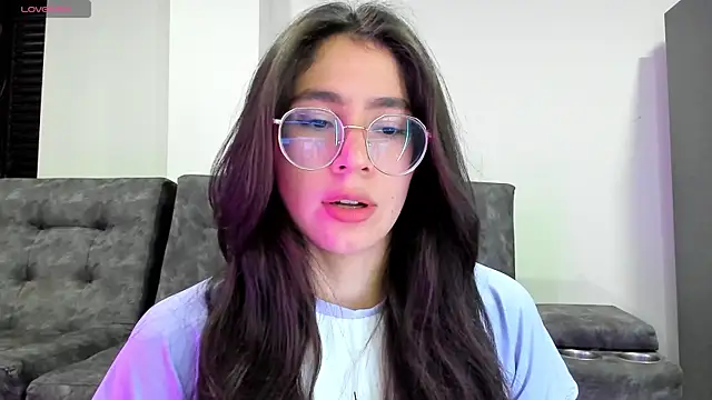 emmadiaz1 online show from January 2025 02:04:02 AM