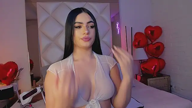 KimRoussee online show from February 2025 08:11:02 AM