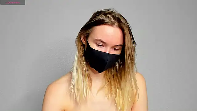 DaisyWildes online show from December 2024 05:40:01 PM