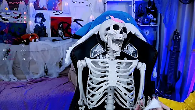 Snapshot of _Sparkland_ chatting on October 2025 10:20:02 PM Sparkland online show from October 2025 10:20:02 PM