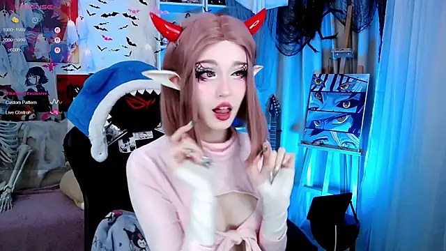 Snapshot of _Sparkland_ chatting on October 2025 09:21:02 PM Sparkland online show from October 2025 09:21:02 PM