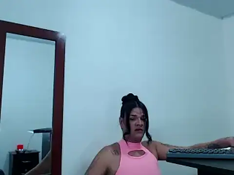 eloisaath online show from December 2024 04:21:01 PM