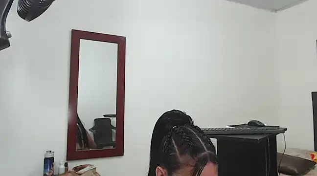 eloisaath online show from January 2025 04:15:01 PM