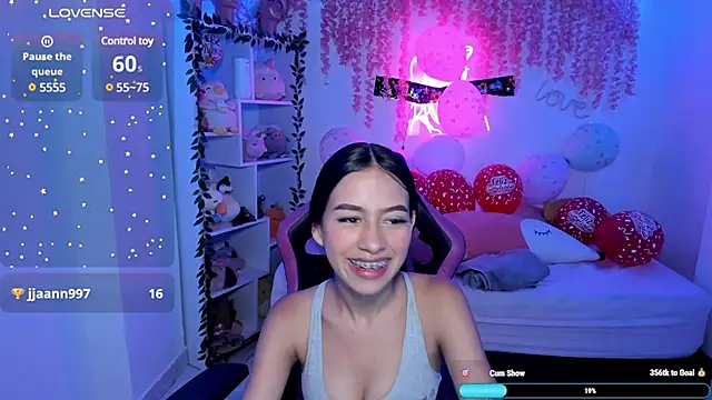 Snapshot of cat_kitty18_ chatting on January 2025 12:28:01 AM cat kitty18 online show from January 2025 12:28:01 AM