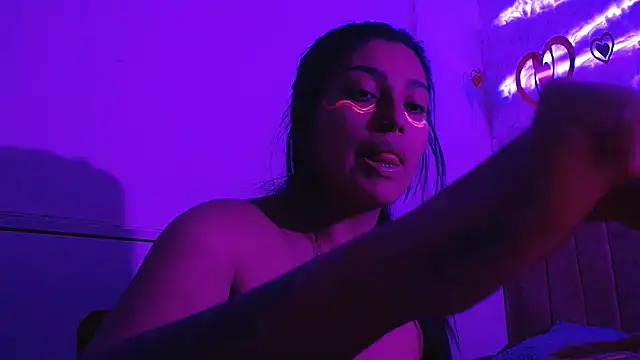 Snapshot of SarahStones chatting on February 2025 07:45:02 AM SarahStones online show from February 2025 07:45:02 AM