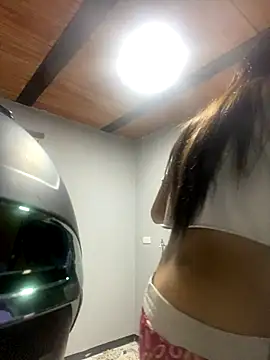 Snapshot of SarahStones chatting on September 2025 09:55:01 AM SarahStones online show from September 2025 09:55:01 AM