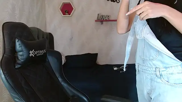 andy bell x online show from September 2025 05:11:01 AM