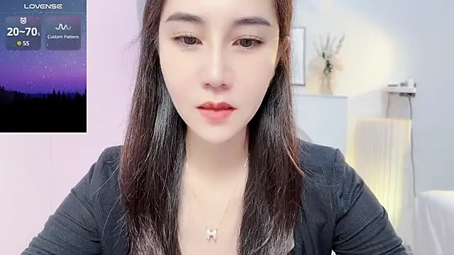 Snapshot of newwell chatting on October 2025 02:17:02 PM newwell online show from October 2025 02:17:02 PM