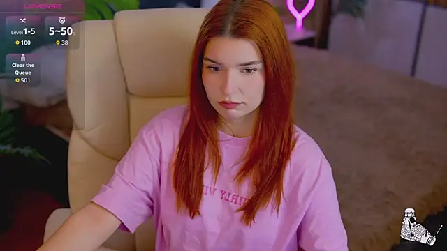 RedShinee online show from September 2025 06:07:01 AM