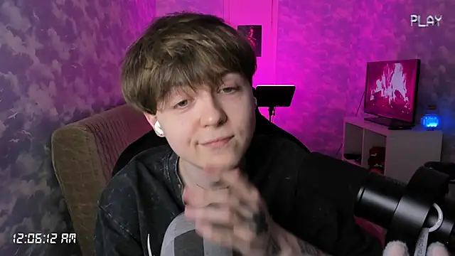 charonbaby1 online show from October 2025 09:04:02 PM