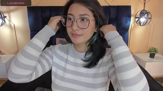 Snapshot of Yazmin_rouse chatting on January 2025 05:41:01 PM Yazmin rouse online show from January 2025 05:41:01 PM