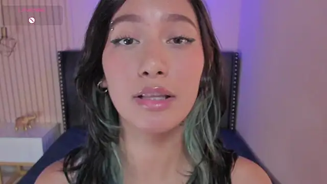 Snapshot of Yazmin_rouse chatting on March 2025 04:44:02 PM Yazmin rouse online show from March 2025 04:44:02 PM